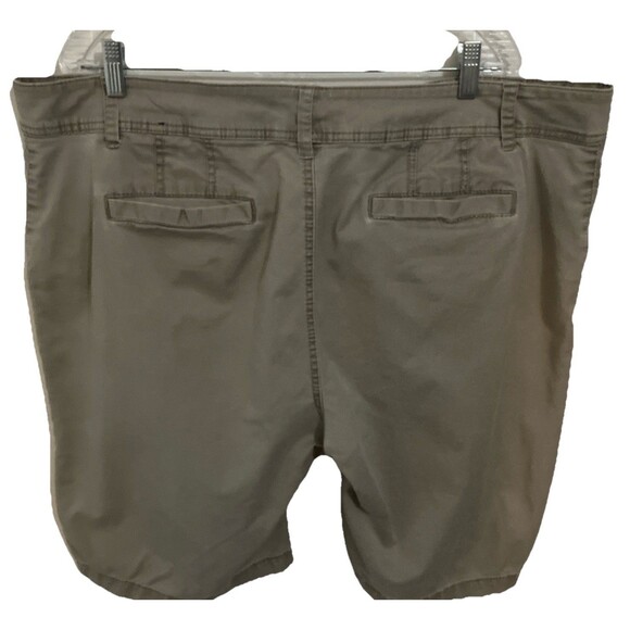Lane Bryant Size 22 Beige Khaki Bermuda Minimalist - Picture 3 of 4